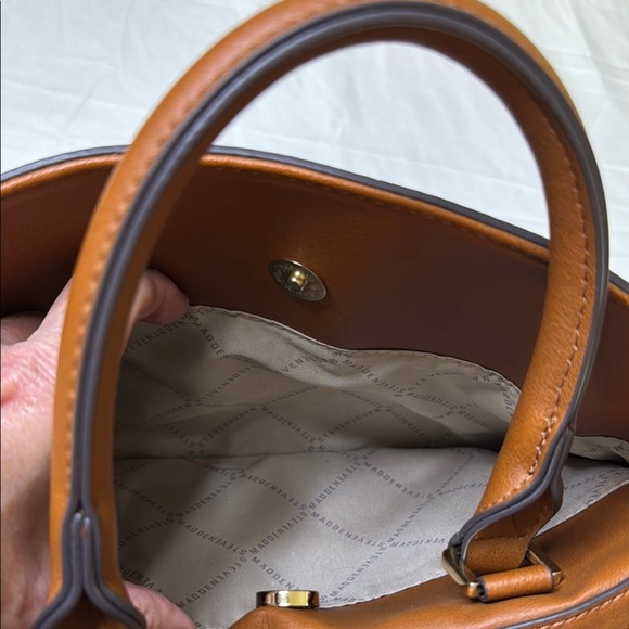 NWT Steve Madden cream floral crossbody strap or handle carry - Picture 4 of 7